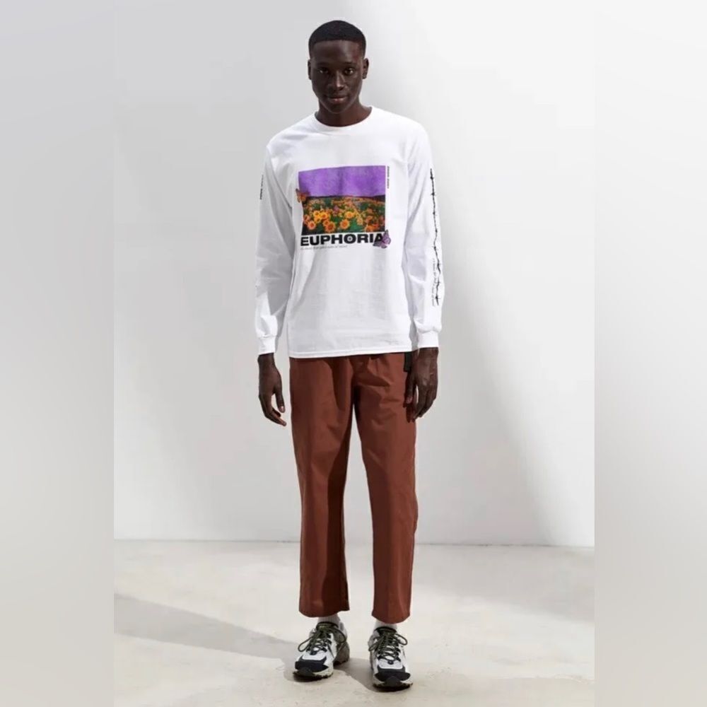 Urban Outfitters “Euphoria” White Band Tee Long Sleeve Graphic T-Shirt Mens Sz L - Picture 1 of 13
